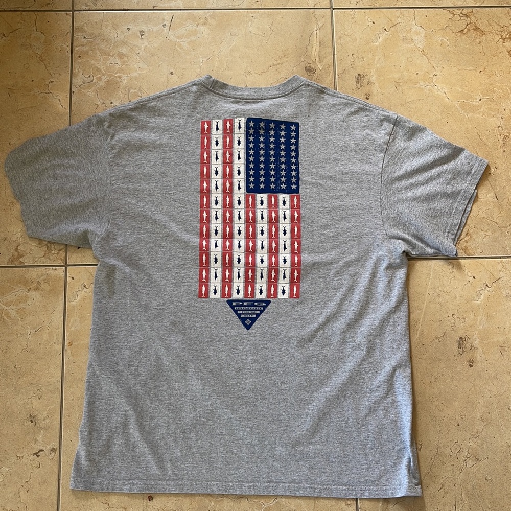 Columbia Men’s Fishing Shirt American Flag